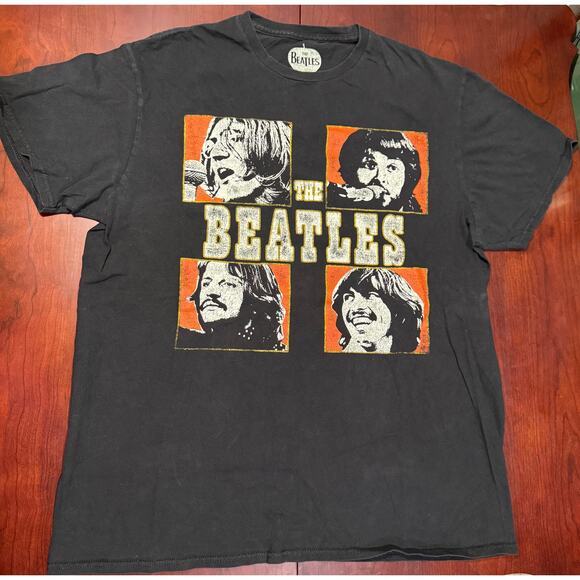 The Beatles Let It Be Men’s Large Black Short Sleeve 100% Cotton T-Shirt Apple - Picture 1 of 6